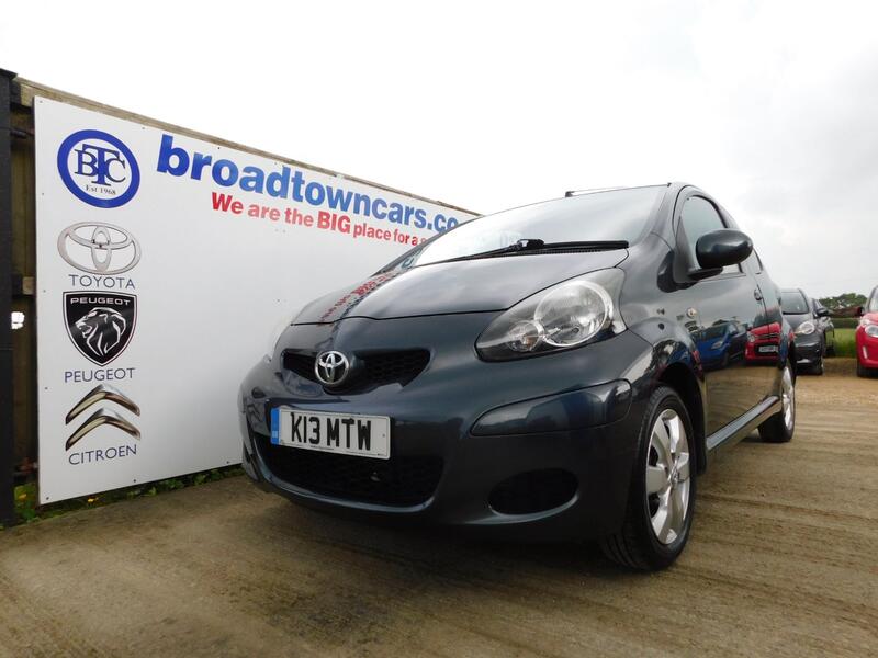 View TOYOTA AYGO 1.0 VVT-i Go