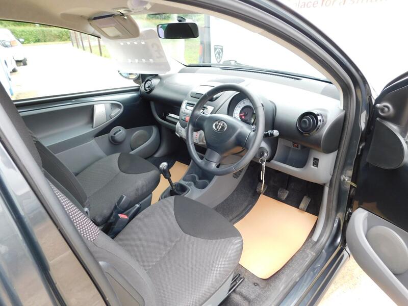 TOYOTA AYGO