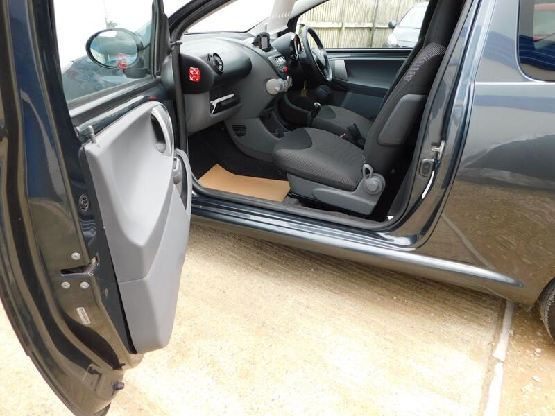 TOYOTA AYGO
