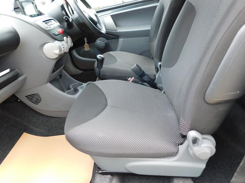 TOYOTA AYGO