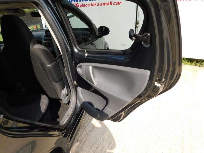 TOYOTA AYGO