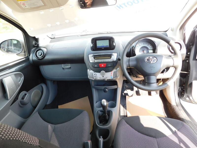 TOYOTA AYGO