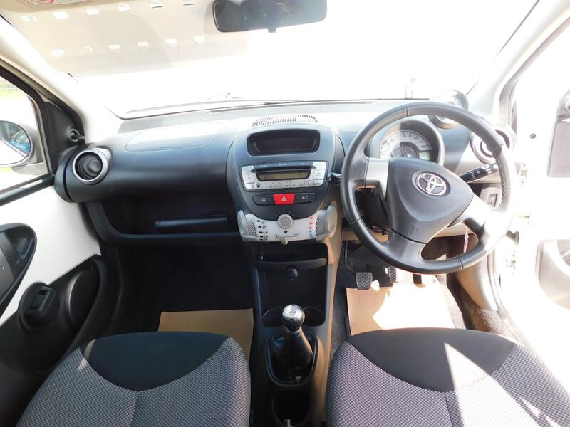 TOYOTA AYGO