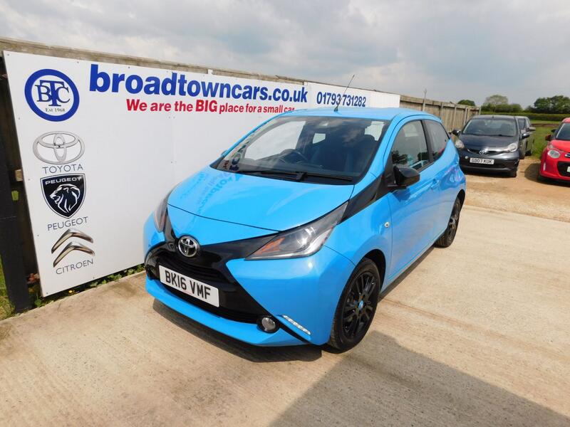 View TOYOTA AYGO 1.0 VVT-i x-cite