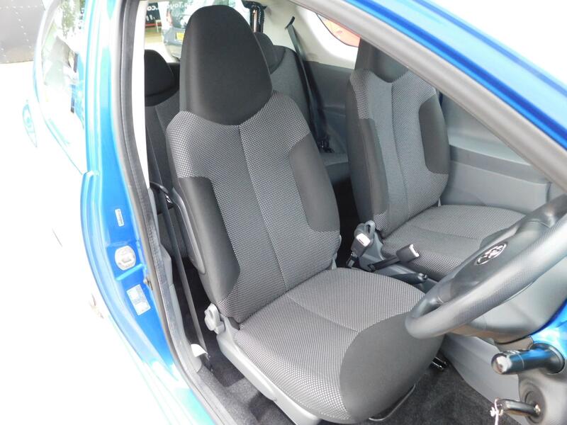 TOYOTA AYGO