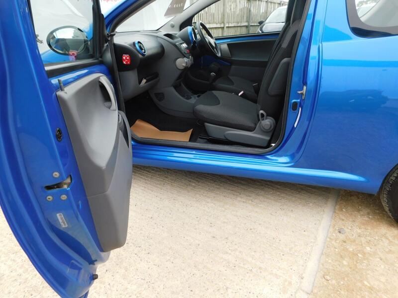 TOYOTA AYGO