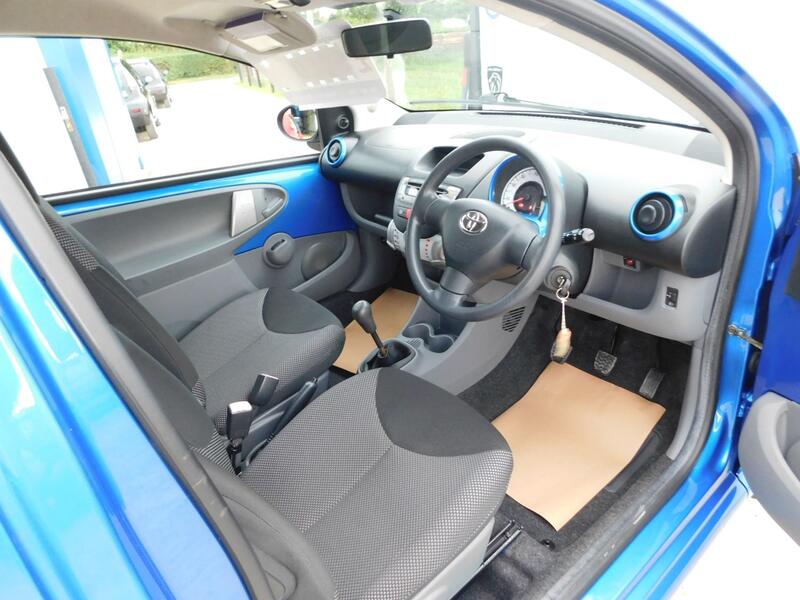 TOYOTA AYGO