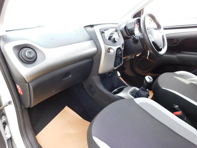 TOYOTA AYGO