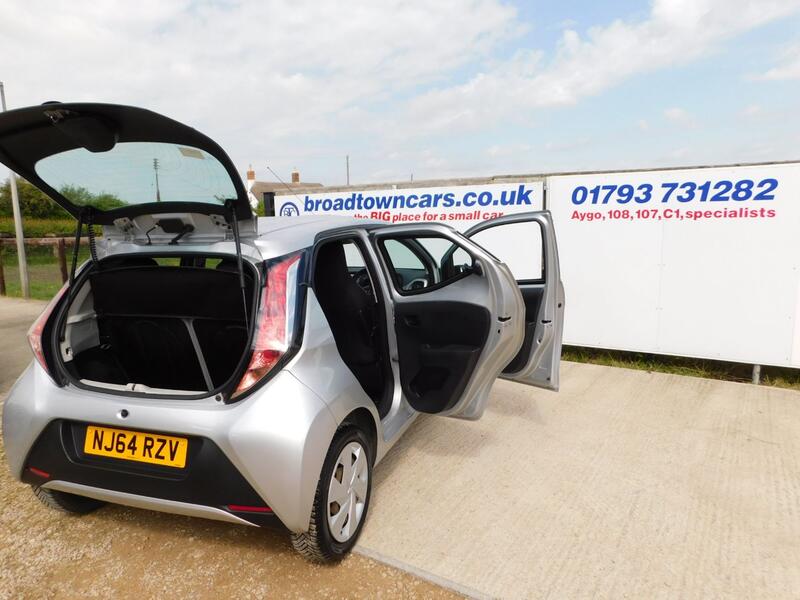 TOYOTA AYGO