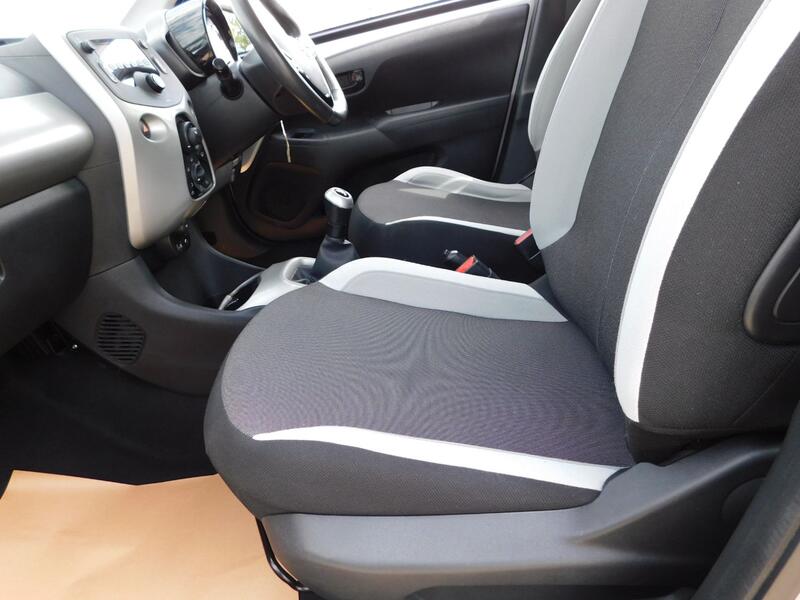 TOYOTA AYGO