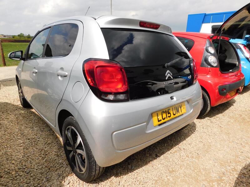View CITROEN C1 1.0 VTi Flair