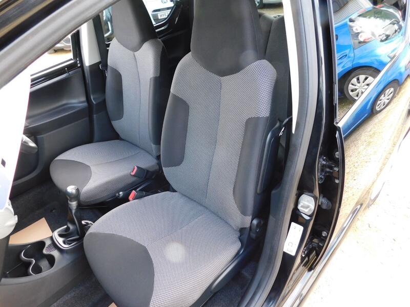 TOYOTA AYGO