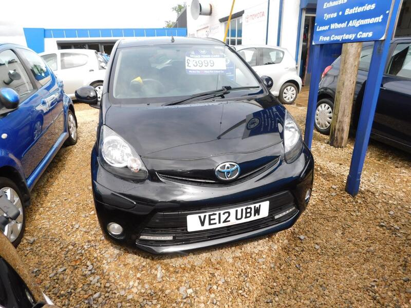 View TOYOTA AYGO 1.0 VVT-i Fire