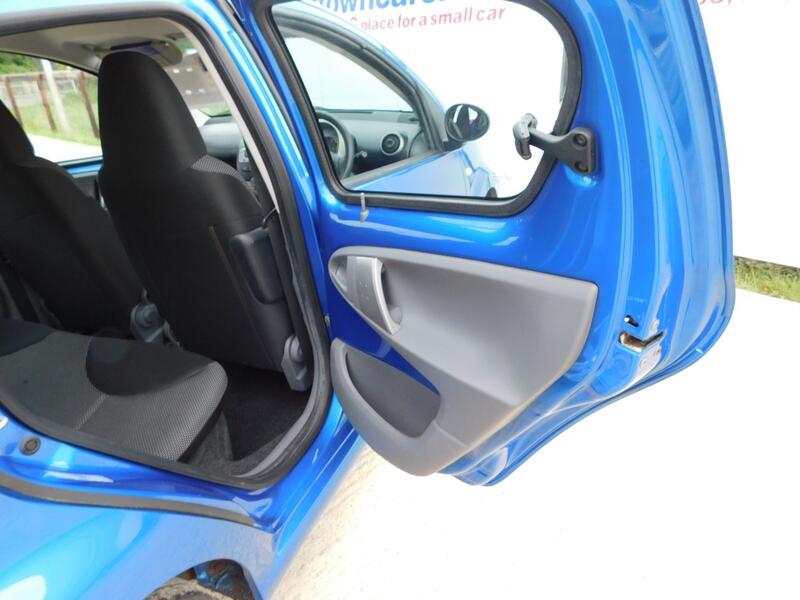 TOYOTA AYGO