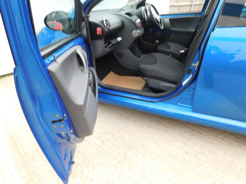 TOYOTA AYGO