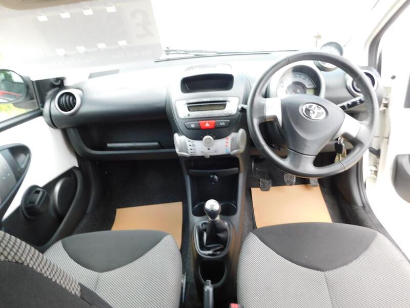 TOYOTA AYGO