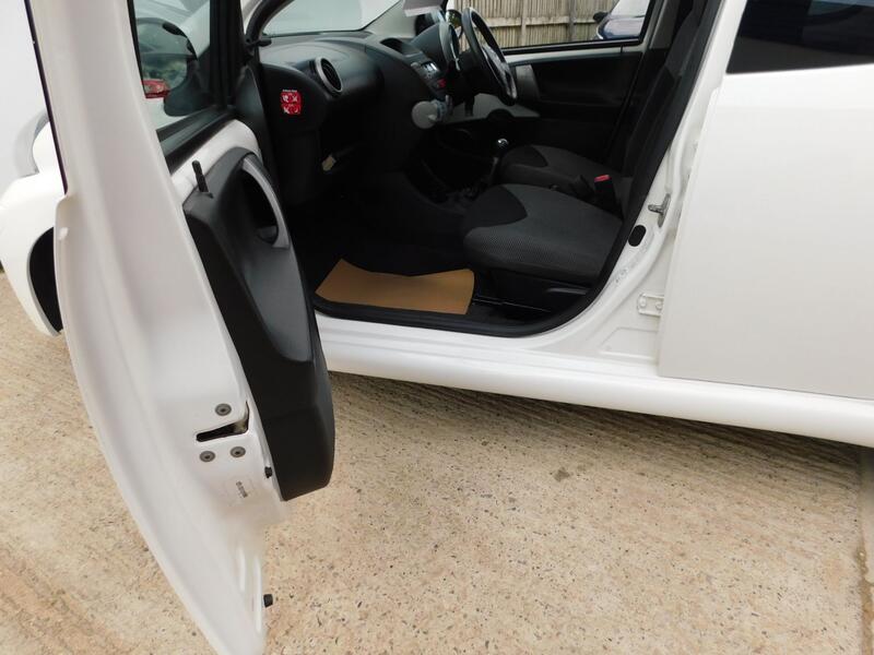 TOYOTA AYGO