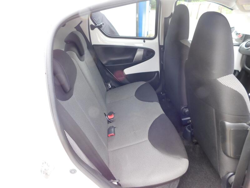 TOYOTA AYGO