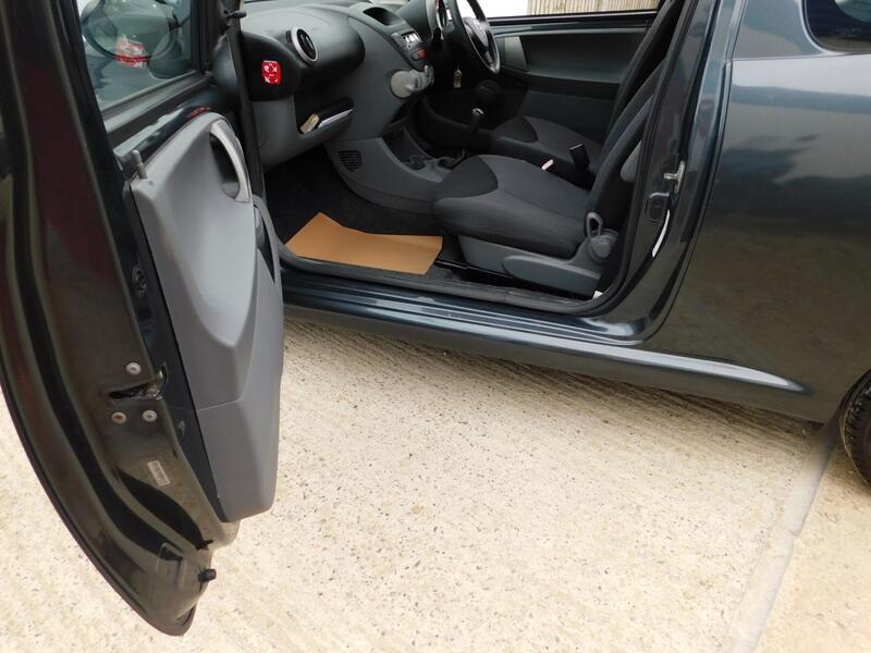 TOYOTA AYGO