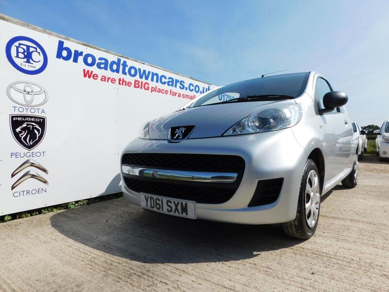 View PEUGEOT 107 1.0 12V Urban Lite