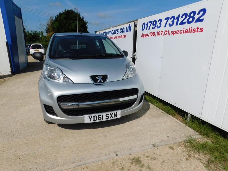 PEUGEOT 107