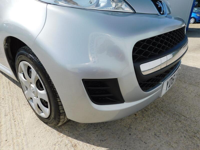PEUGEOT 107