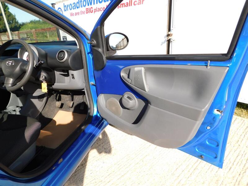 TOYOTA AYGO