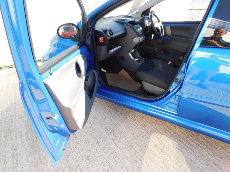 TOYOTA AYGO