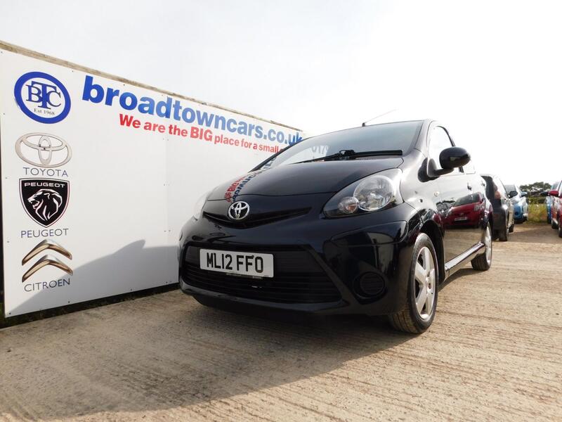 View TOYOTA AYGO 1.0 VVT-i Ice