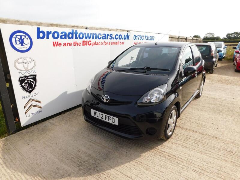 View TOYOTA AYGO 1.0 VVT-i Ice