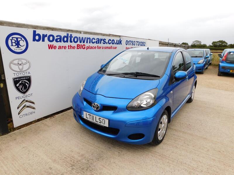View TOYOTA AYGO 1.0 VVT-i Blue Automatic