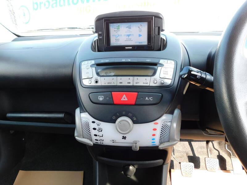 TOYOTA AYGO