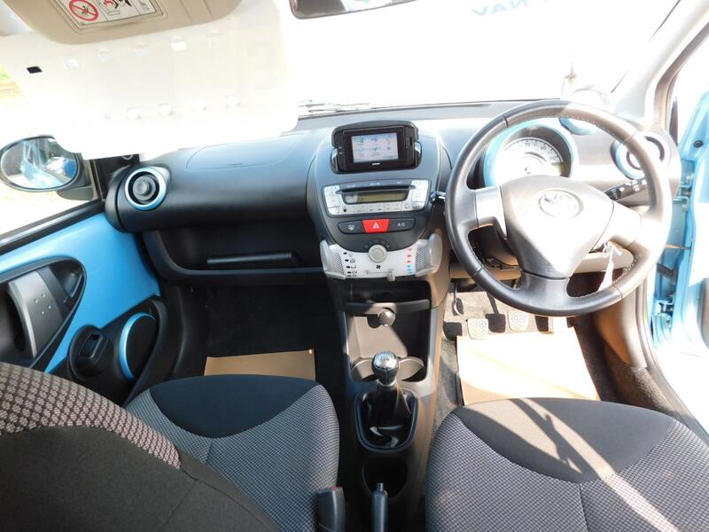 TOYOTA AYGO