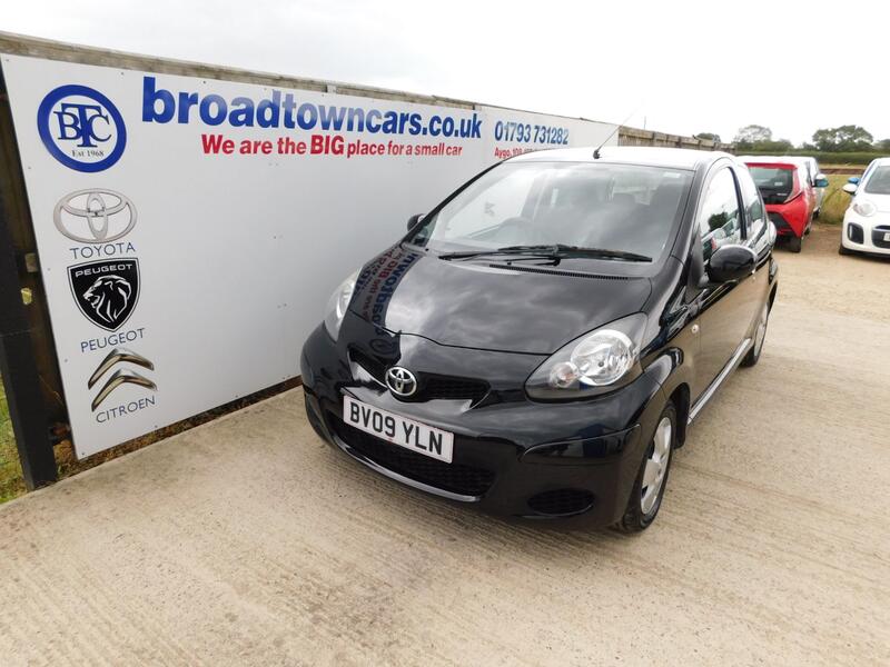 View TOYOTA AYGO 1.0 VVT-i Black