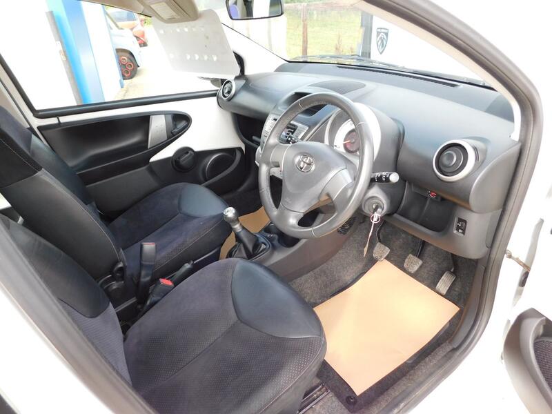 TOYOTA AYGO