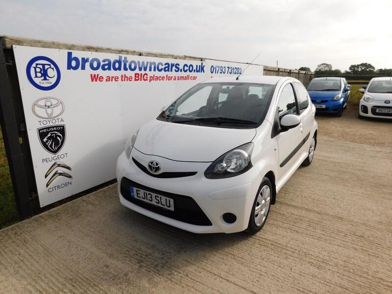 View TOYOTA AYGO 1.0 VVT-i Ice
