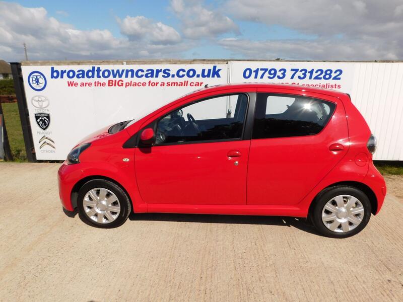 View TOYOTA AYGO 1.0 VVT-i Move