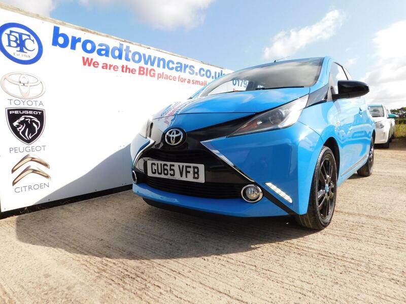 View TOYOTA AYGO 1.0 VVT-i x-cite