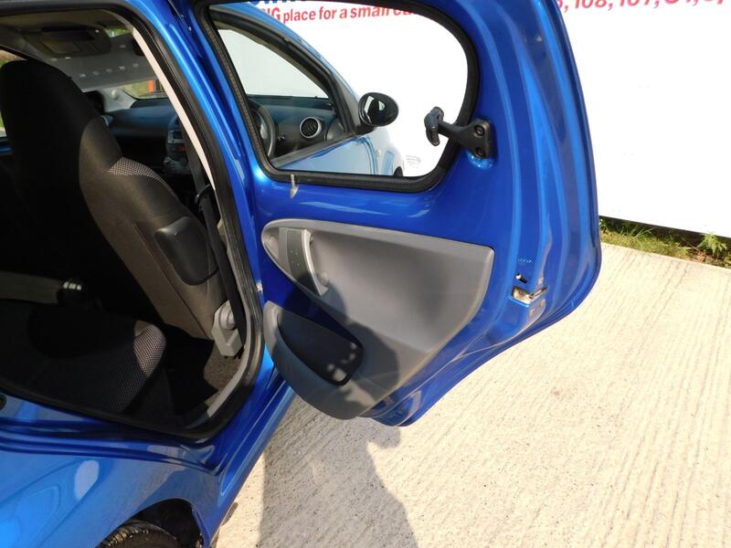 TOYOTA AYGO