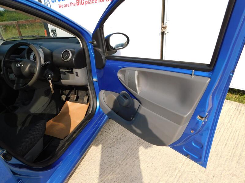 TOYOTA AYGO