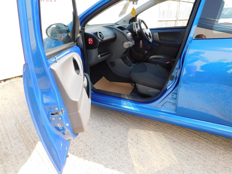 TOYOTA AYGO