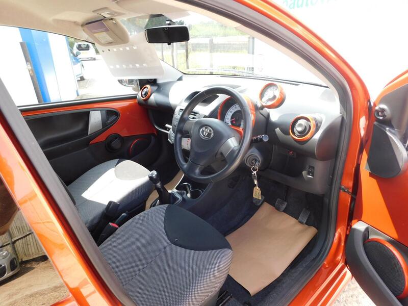 TOYOTA AYGO