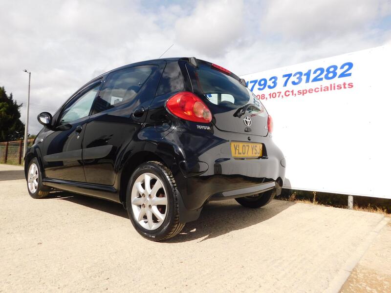 TOYOTA AYGO