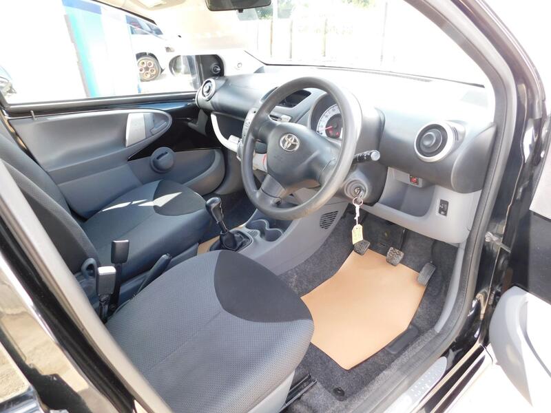 TOYOTA AYGO