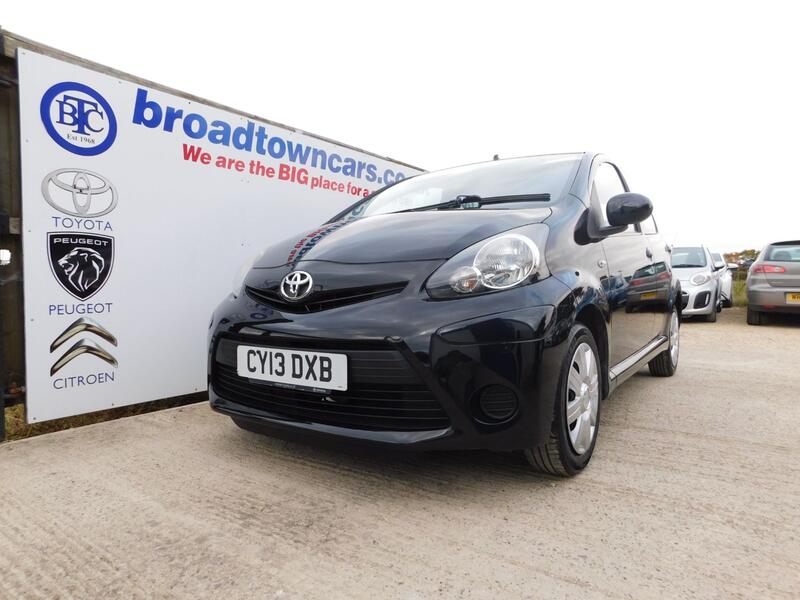 View TOYOTA AYGO 1.0 VVT-i Ice Automatic