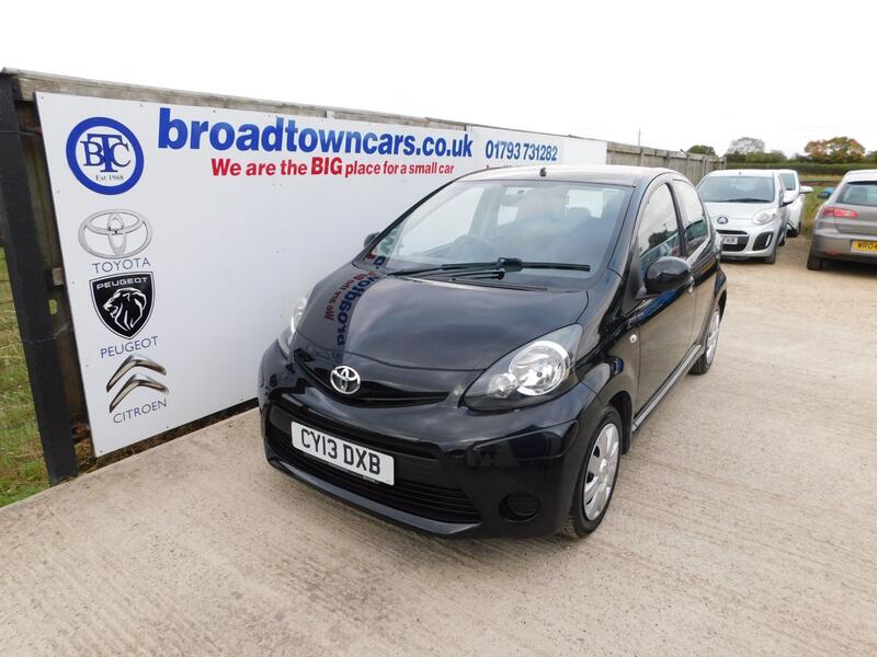 View TOYOTA AYGO 1.0 VVT-i Ice Automatic