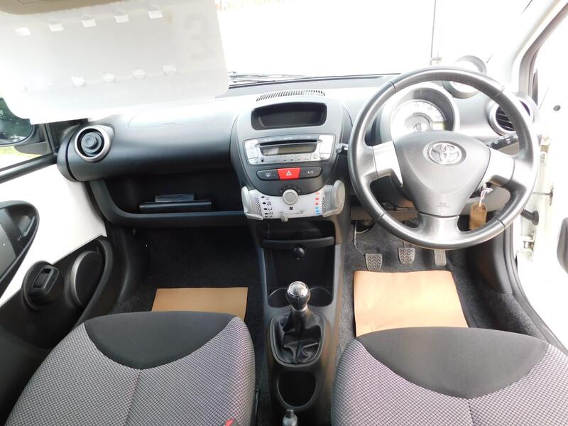 TOYOTA AYGO