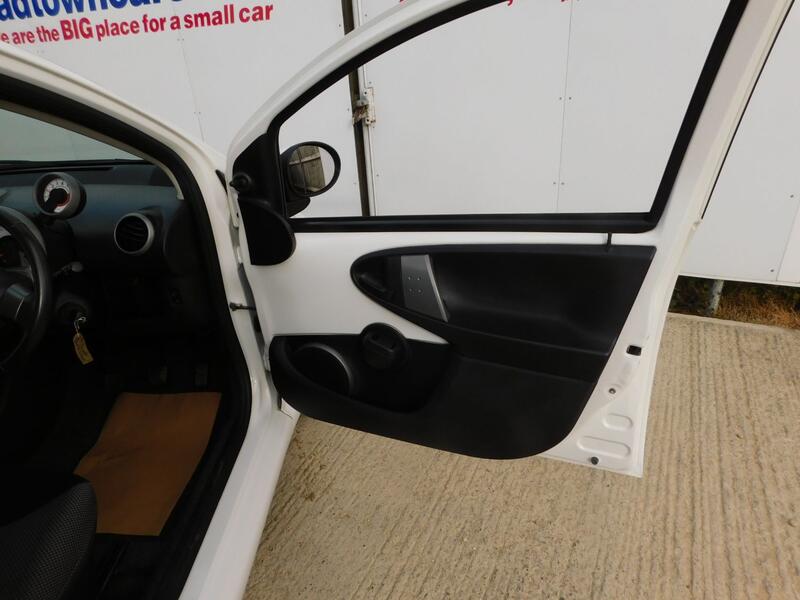 TOYOTA AYGO