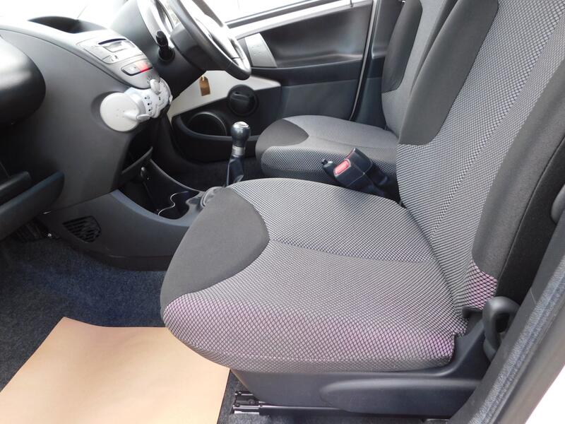 TOYOTA AYGO