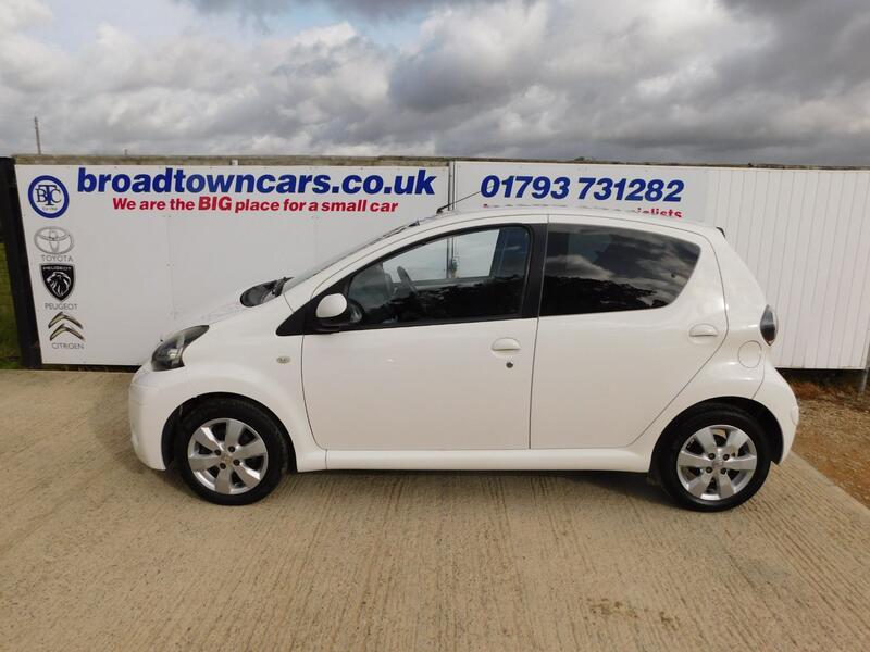 View TOYOTA AYGO 1.0 VVT-i Fire